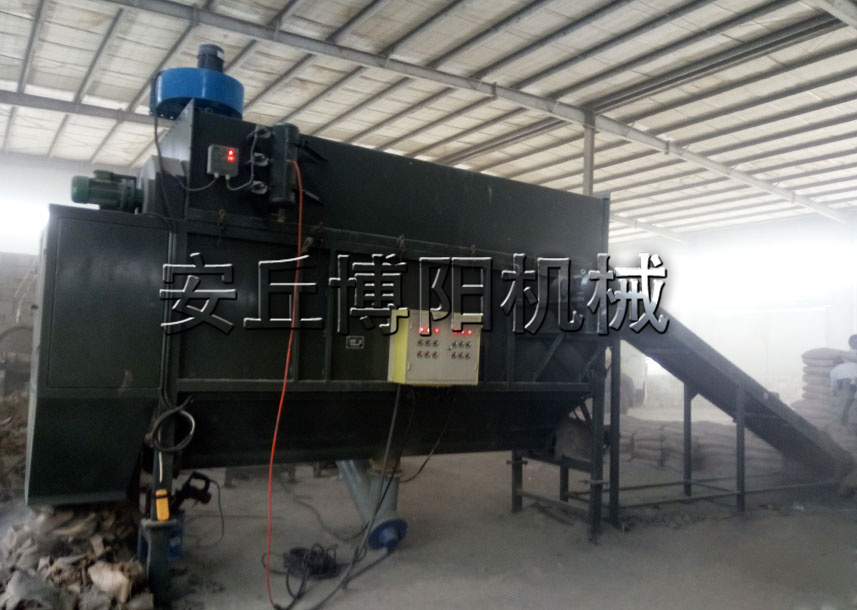 安丘博陽機(jī)械的水泥自動拆袋機(jī)為什么這么厲害？