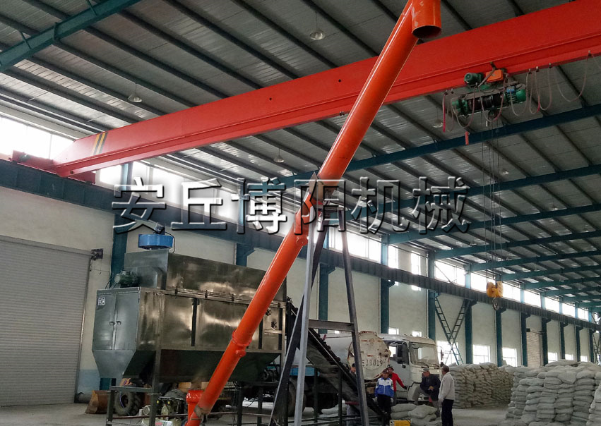 50kg水泥自動(dòng)破袋機(jī)的工業(yè)原理是什么？