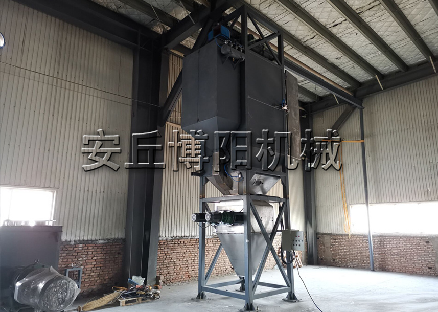 污泥顆粒噸袋拆包機(jī)的產(chǎn)品特點(diǎn)是什么？