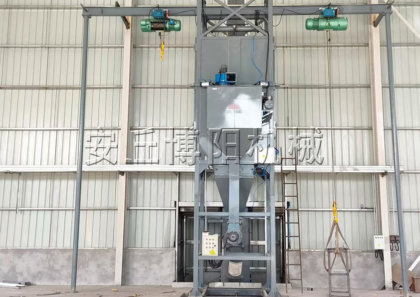 安丘博陽(yáng)機(jī)械陶瓷粉噸袋破袋機(jī)的特點(diǎn)是什么呢？
